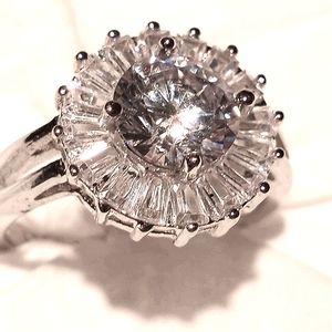 Brilliant cut white sapphire in silver